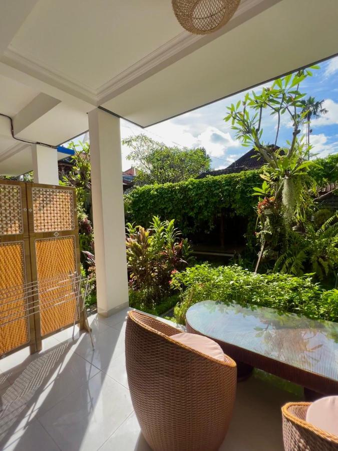 Varmana Ubud Guest House Exterior photo